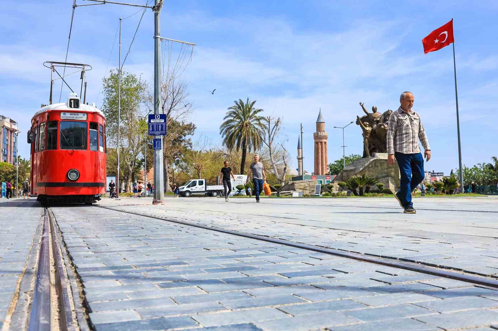 Büyükşehir’e ait toplu ulaşım araçları 30 Ağustos’ta ücretsiz yolcu taşıyacak