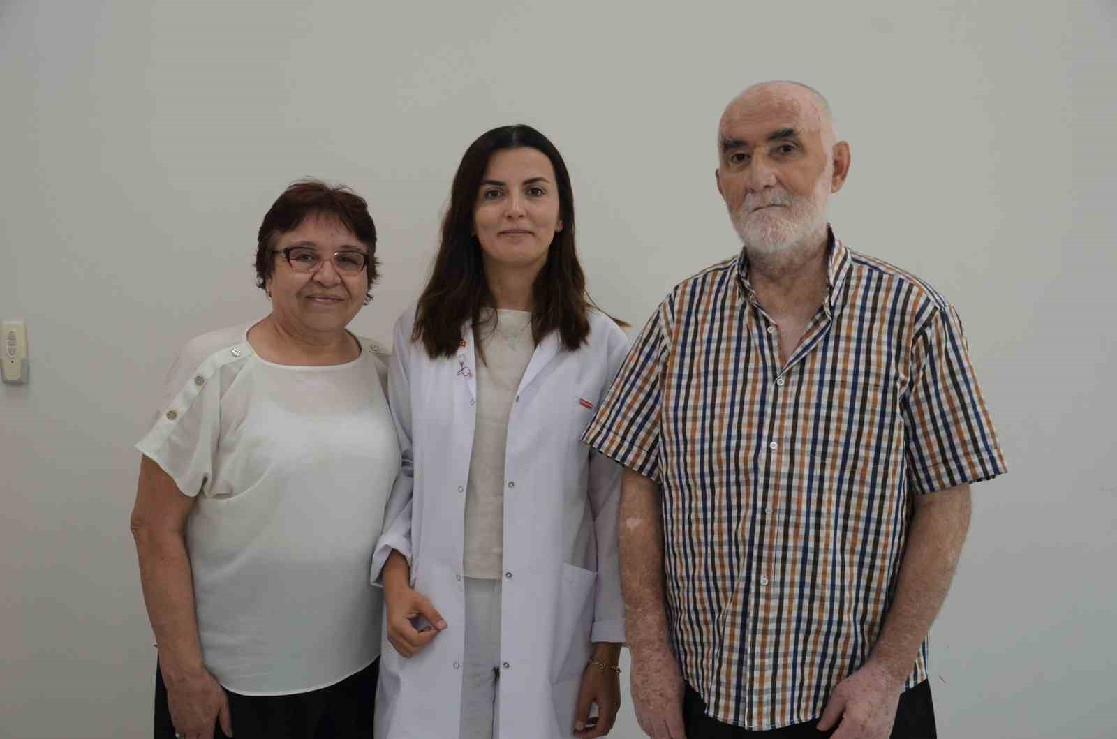 Sigara tiryakisi çift 42 yıl sonra sigarayı bıraktı