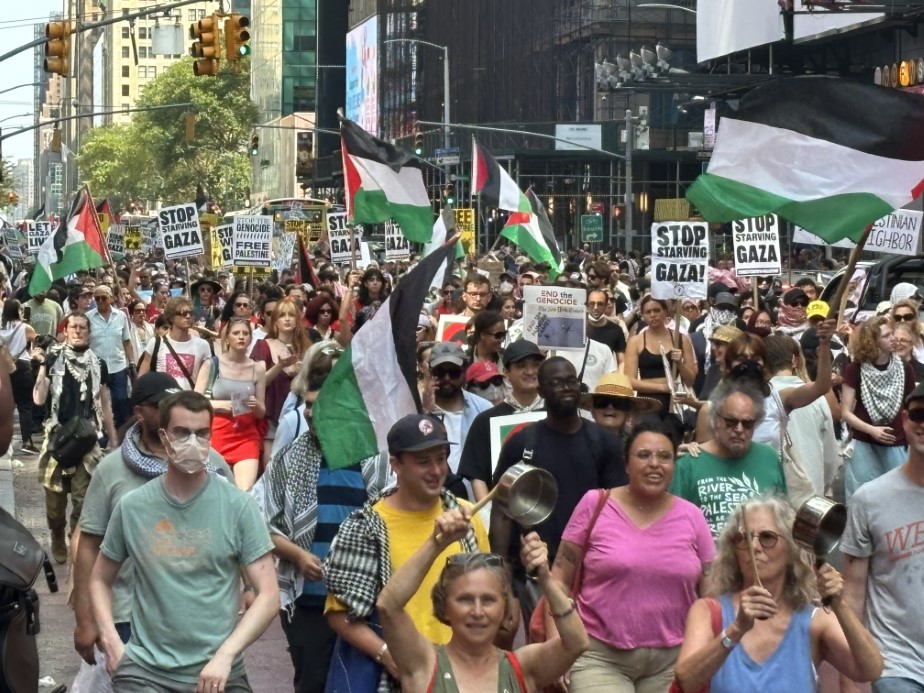 New York’ta on binlerce kişilik İsrail protestosu