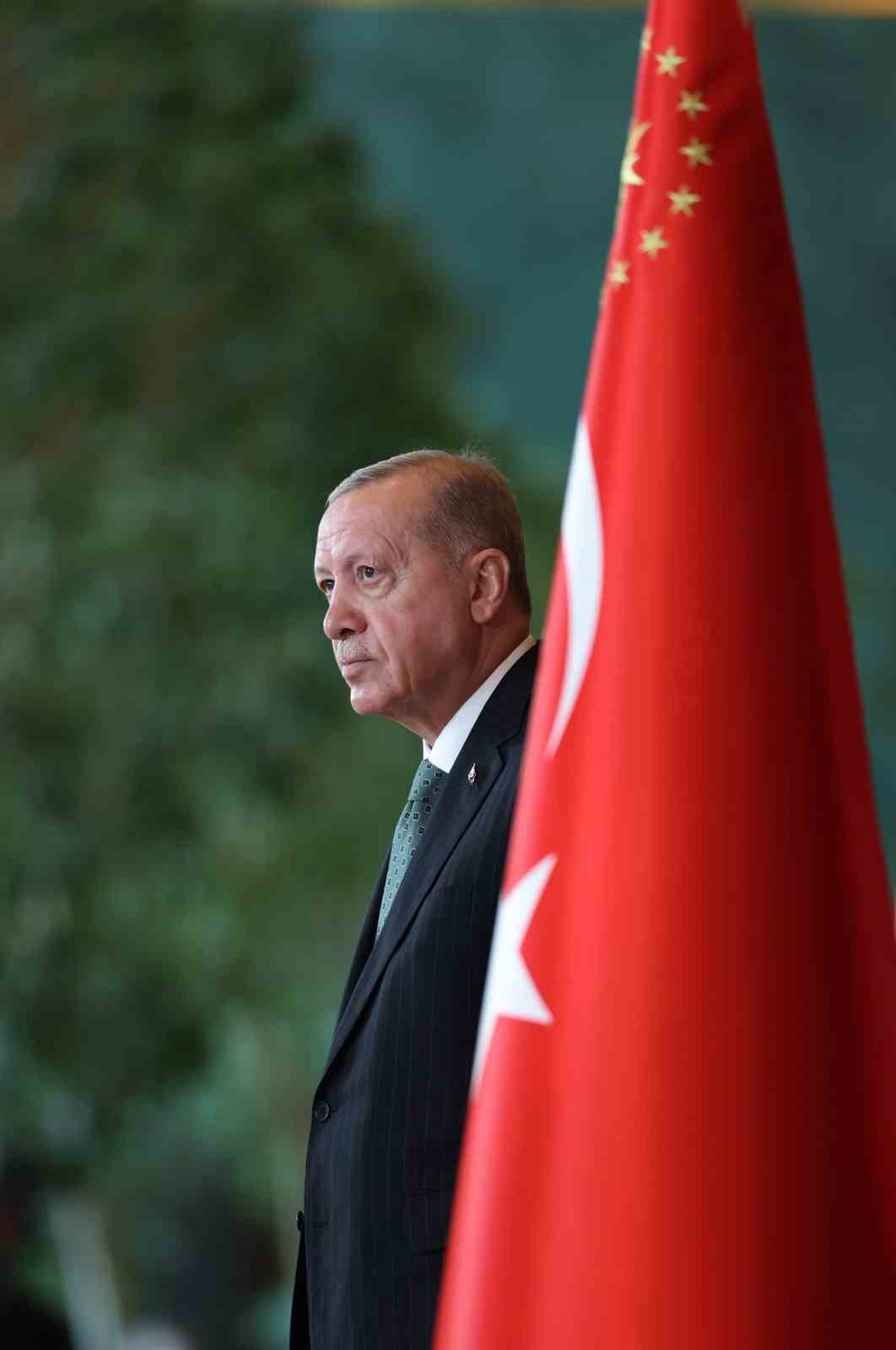Cumhurbaşkanı Erdoğan, 30 Ağustos Zafer Bayramı tebriklerini kabul etti