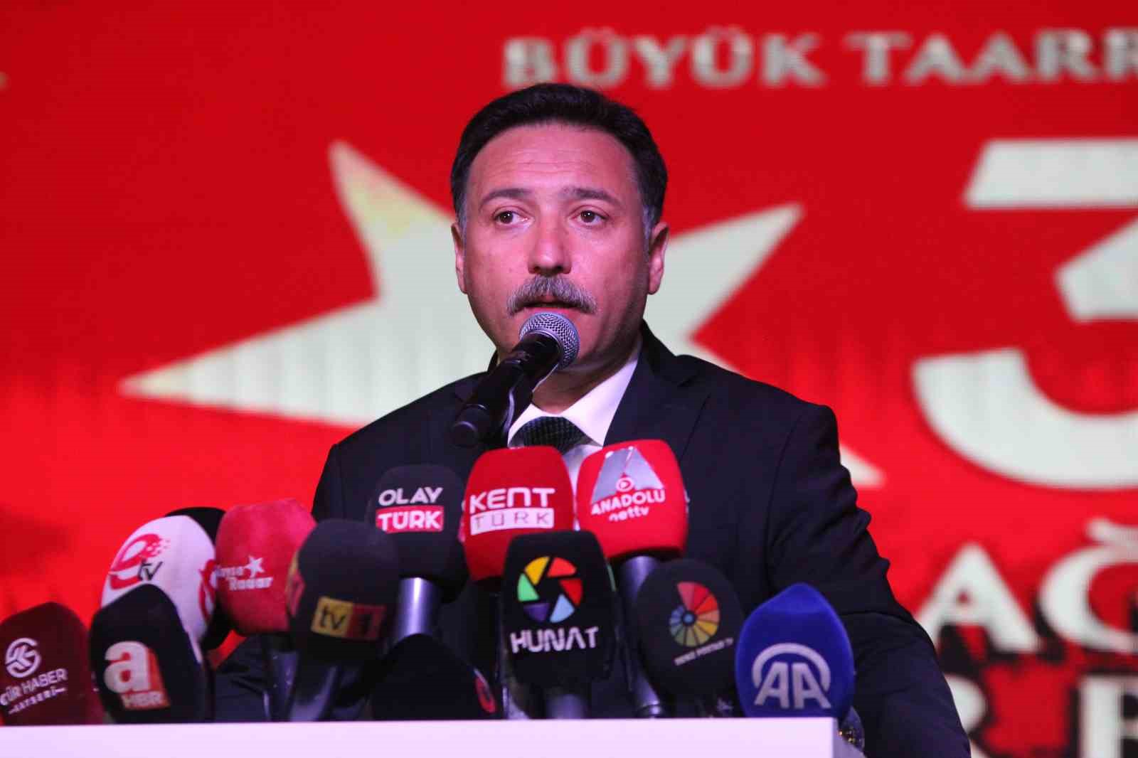 Kayseri’de coşkulu 30 Ağustos resepsiyonu