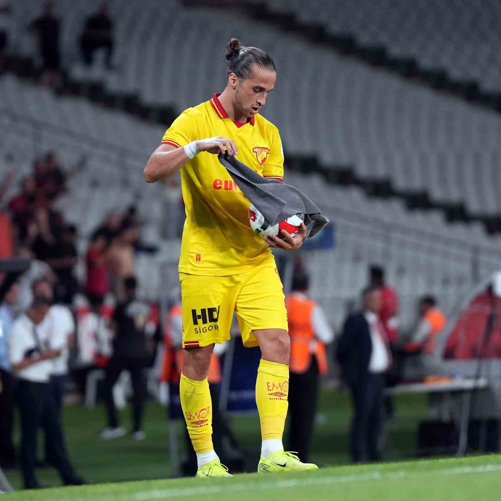 Trendyol Süper Lig: Fatih Karagümrük: 0 - Göztepe: 1 (İlk yarı)