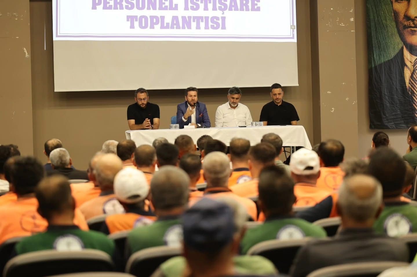 Başkan Tatık, Tavas’a daha kaliteli hizmet için personeliyle bir araya geldi