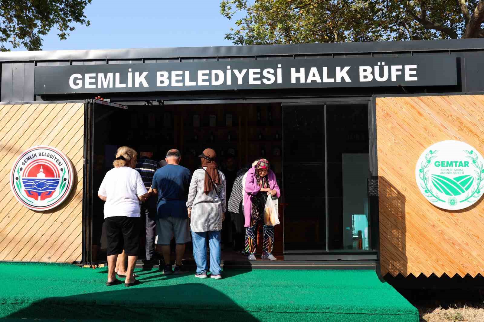 Gemlik Belediyesi’nden Kumlaya halk büfe
