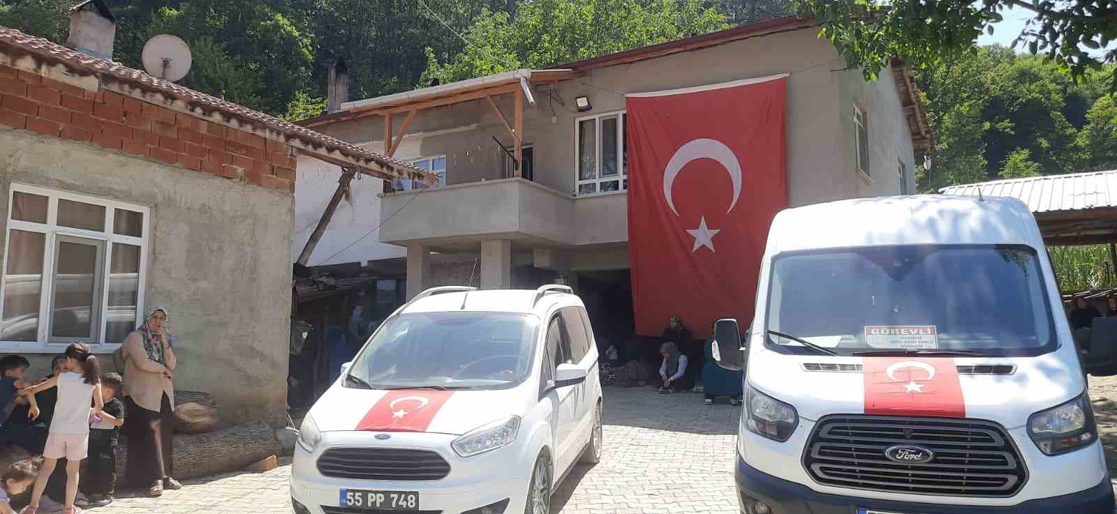 Trafik kazasında ölen uzman çavuş, memleketinde toprağa verildi