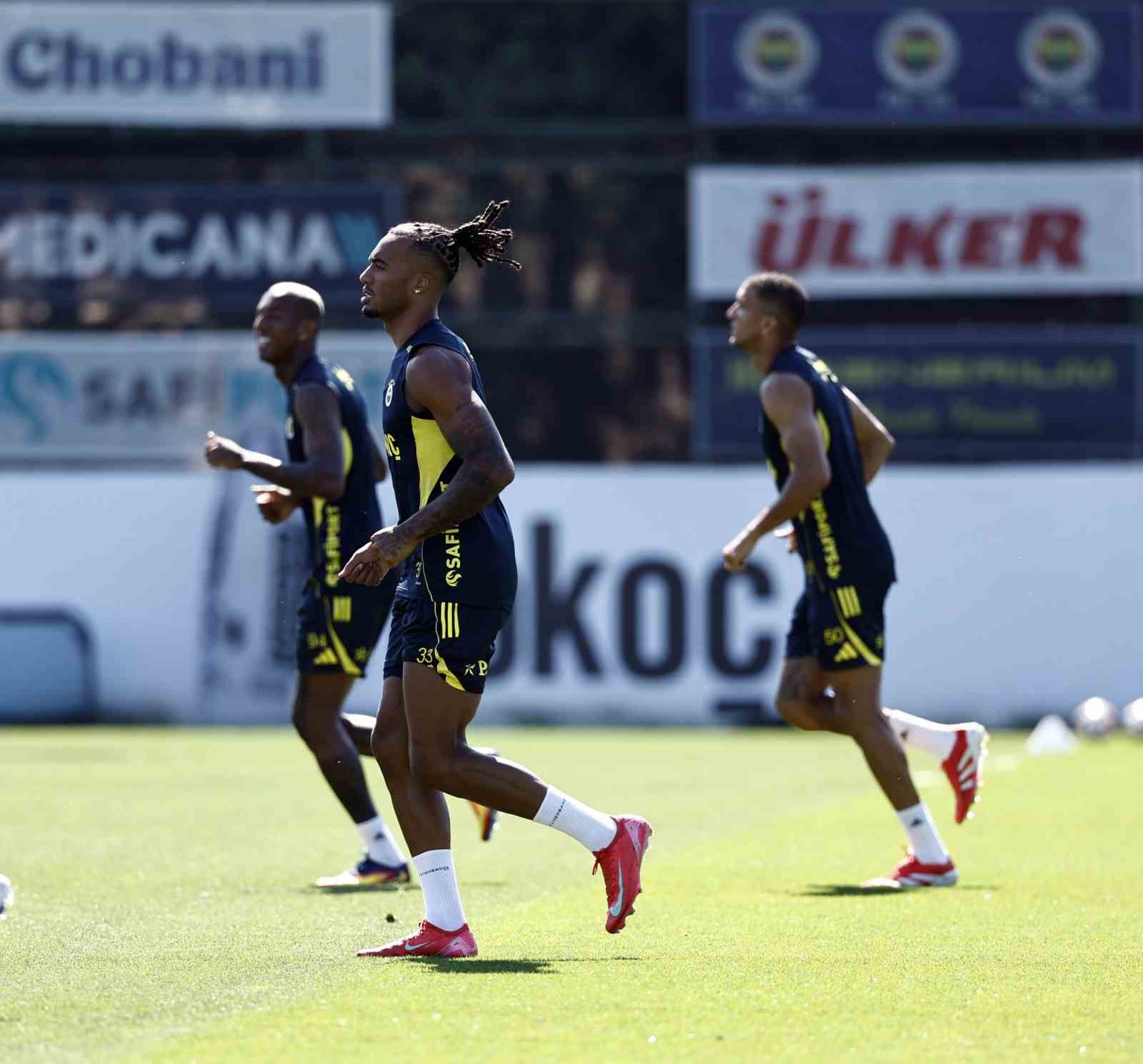 Fenerbahçe, Feyenoord maçı hazırlıklarını sürdürdü