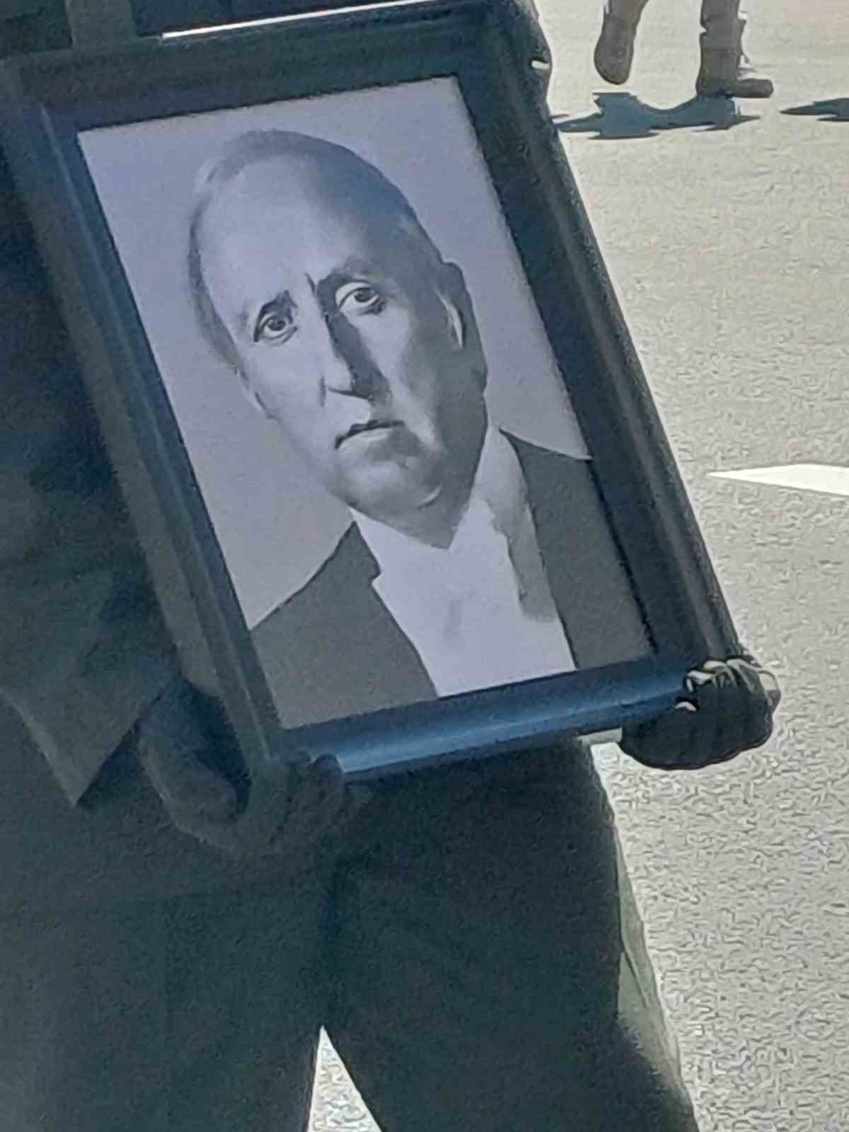 Eski TBMM Başkanı Karakaş için tören düzenlendi