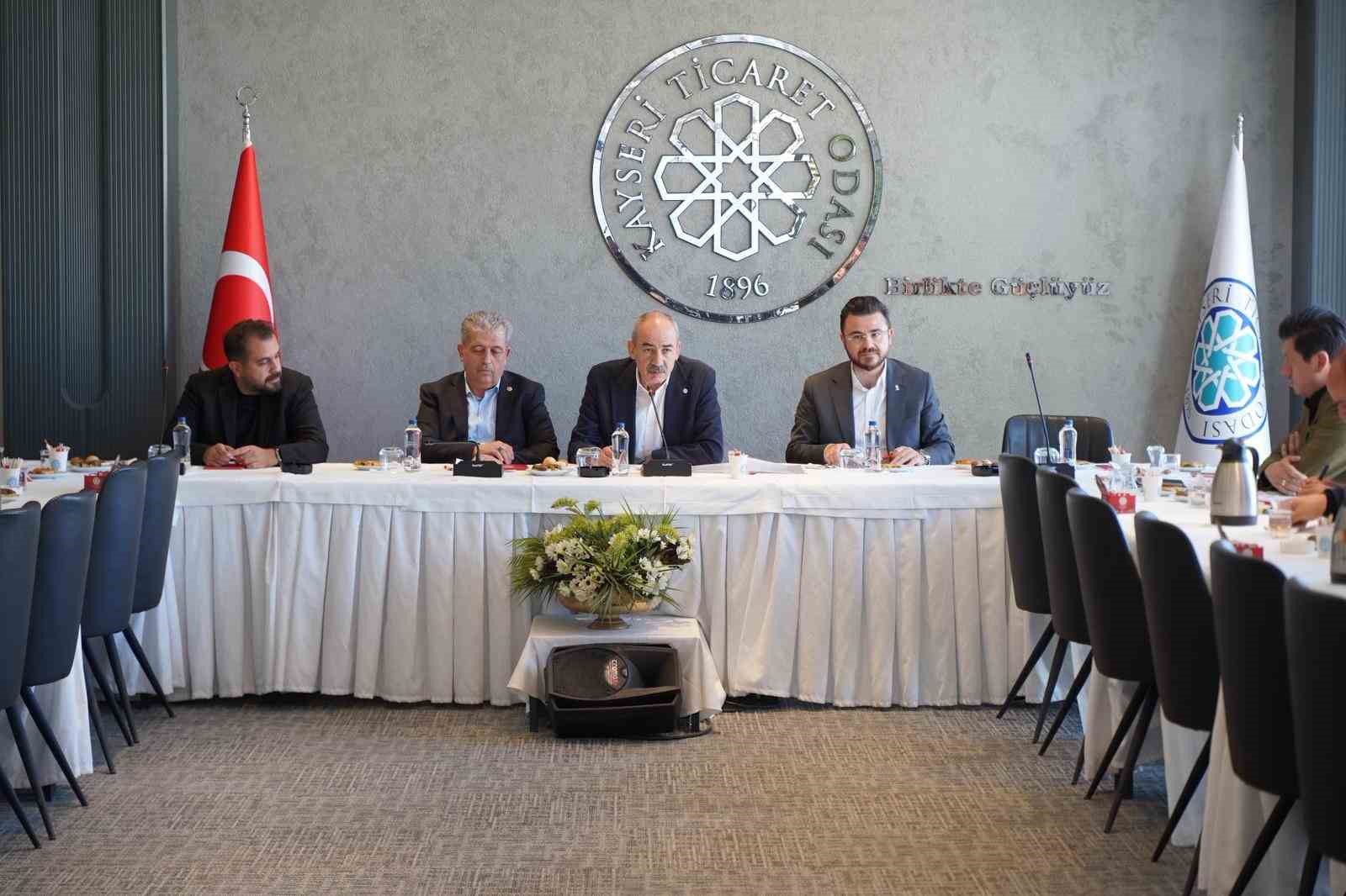 Başkan Okandan İnşaat Sektörü İstişare Toplantısı’na katıldı
