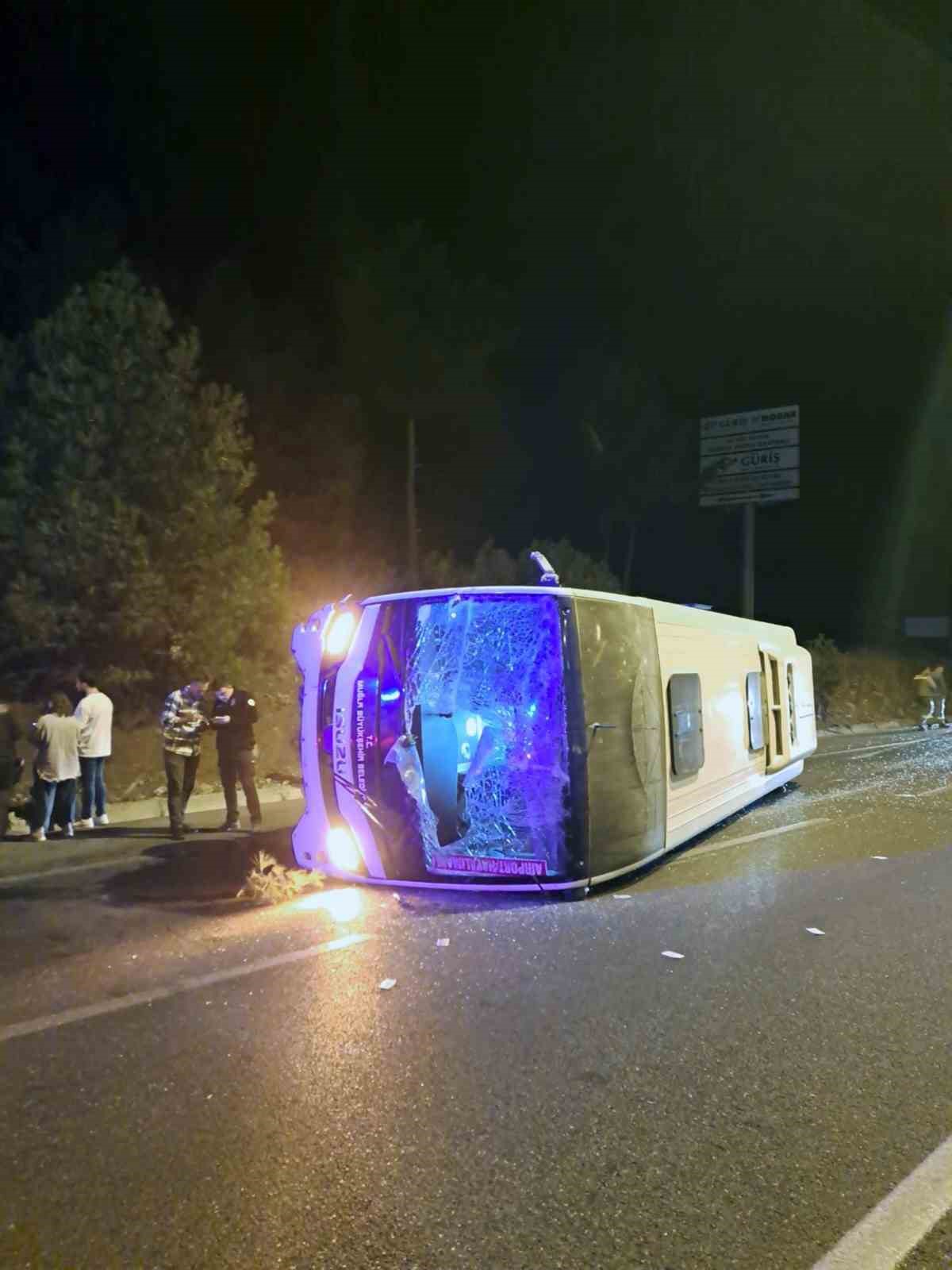 Muğla’da havalimanı otobüsü kaza yaptı: 5 yaralı