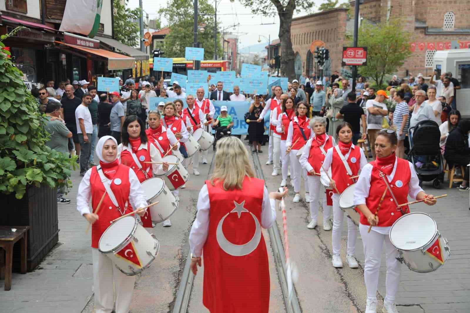 Bursalılar sağlık için yürüdü