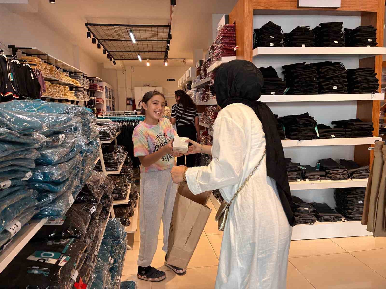 Sakarya’nın dört bir yanında kandile anlam katan ikram