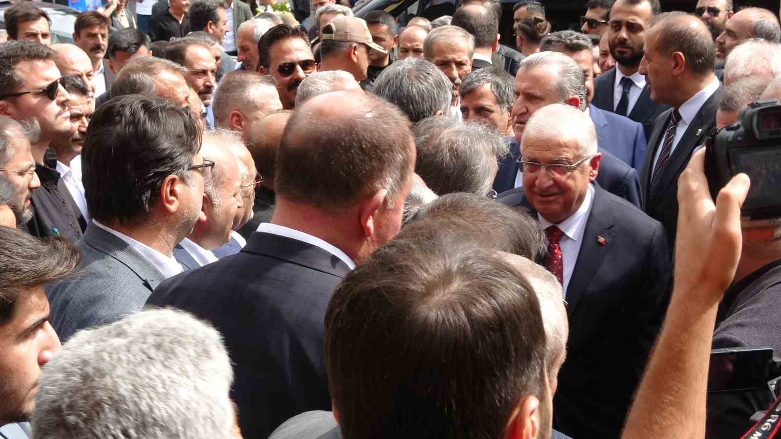 Bakan Güler ve Bakan Bak Bayburt’ta