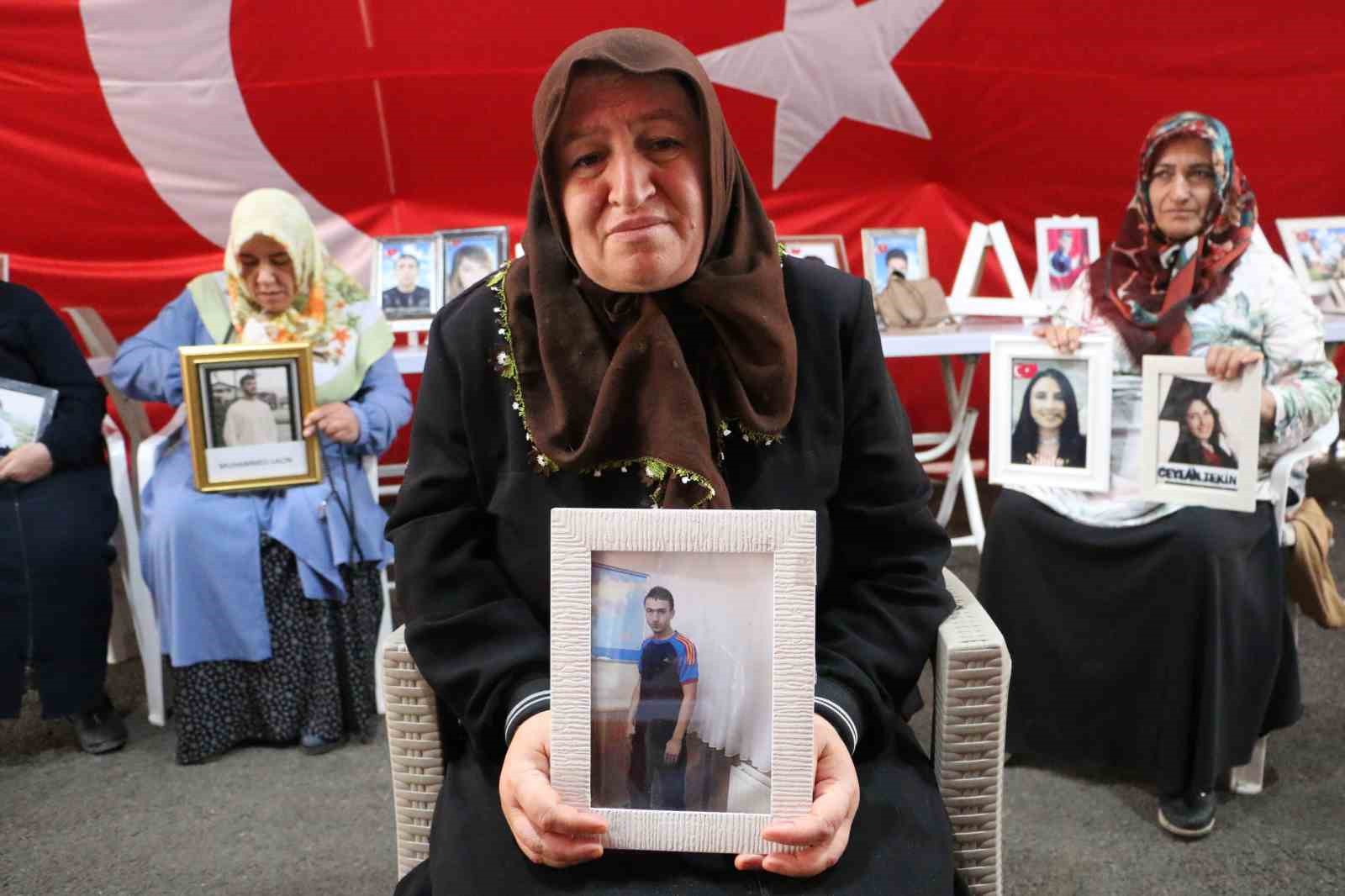 Diyarbakır anneleri evlat nöbetine kararlılıkla devam ediyor