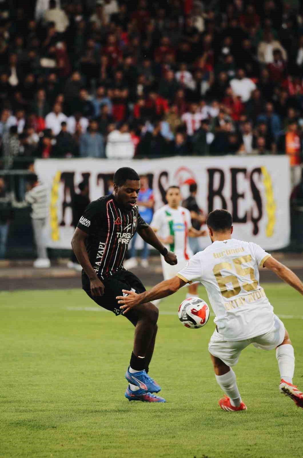 Trendyol 1. Lig: Vanspor FK: 3 - Amed Sportif Faaliyetler: 0