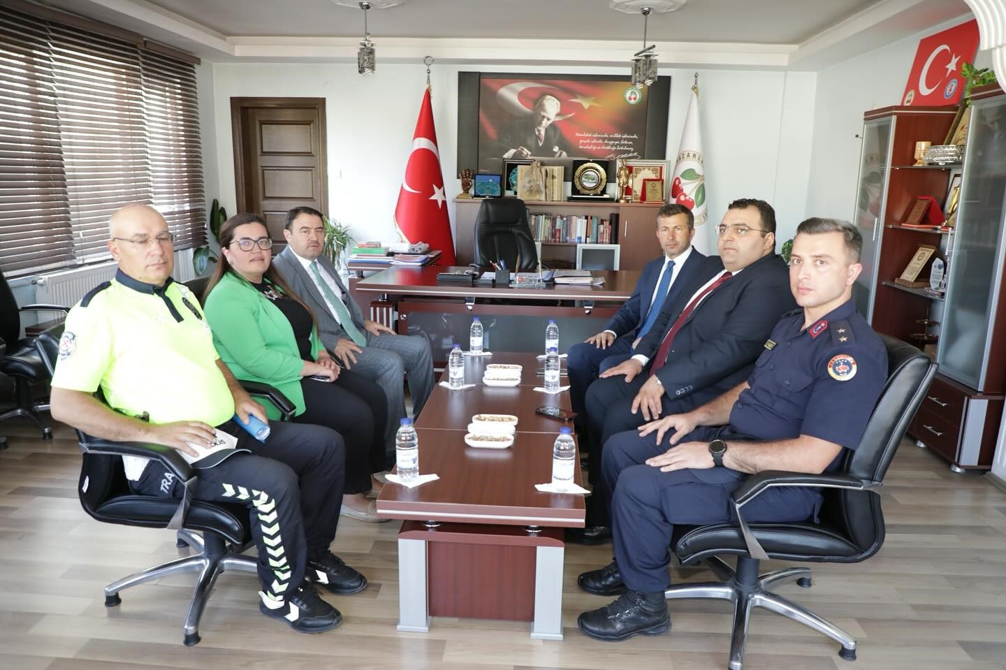Vali Işın, Pazarlar’da yürütülen projeler ve yatırımları inceledi