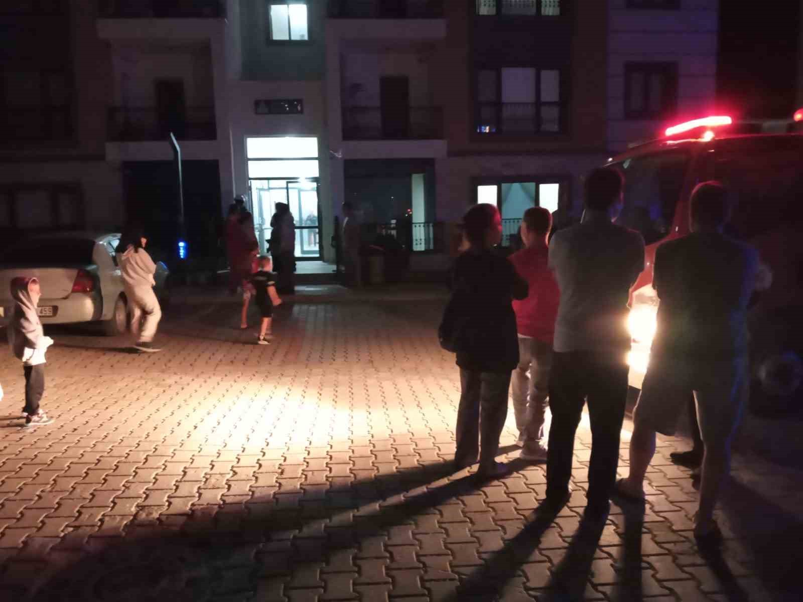 Sinop’ta apartman dairesinde yangın paniği