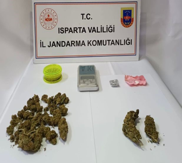 Isparta’da son bir ayda uyuşturucu operasyonlarında yakalanan 2 şahıs tutuklandı