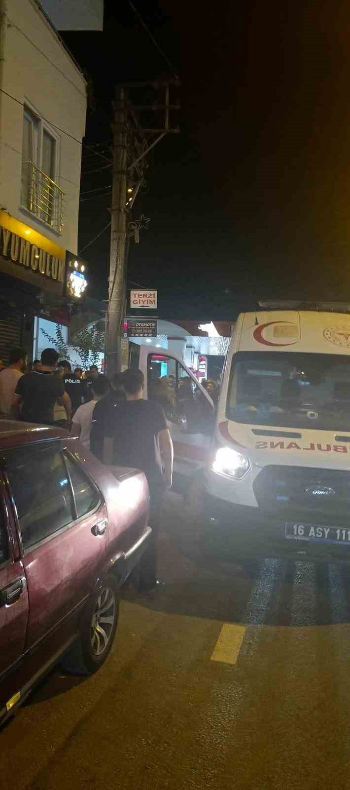 Kalabalığın arasına daldı, husumetlisini başından böyle vurdu