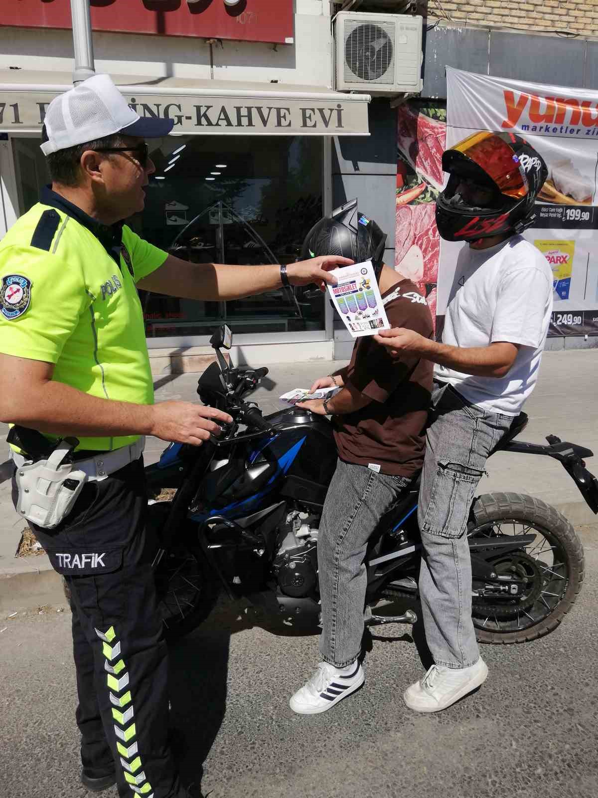 Kırşehir’de motokuryelere bilgilendirme faaliyeti
