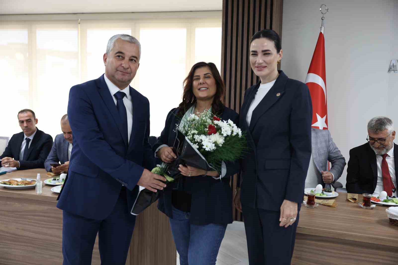 Başkan Çerçioğlu, Koçarlılı muhtarlar ile bir araya geldi