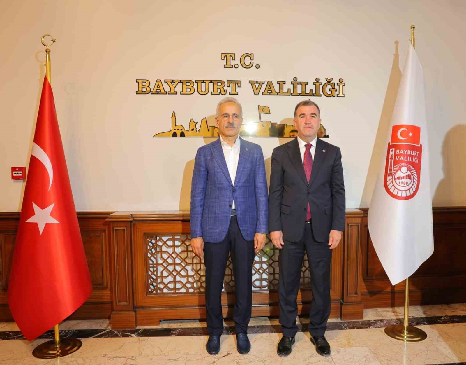 Ulaştırma ve Altyapı Bakanı Uraloğlu Bayburt’ta