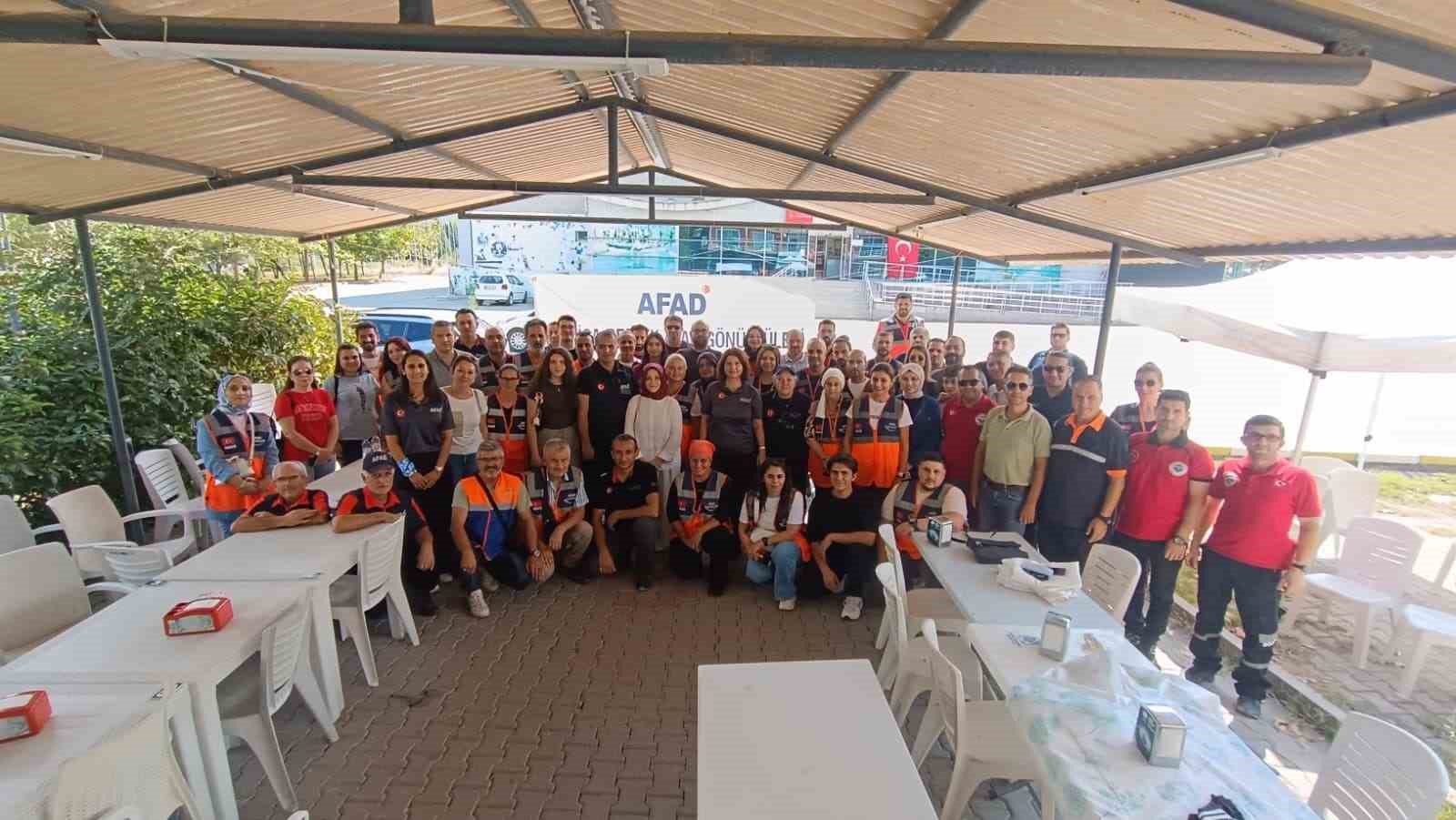 Manisa’da 20 binden fazla AFAD gönüllüsü afetlere karşı hazır