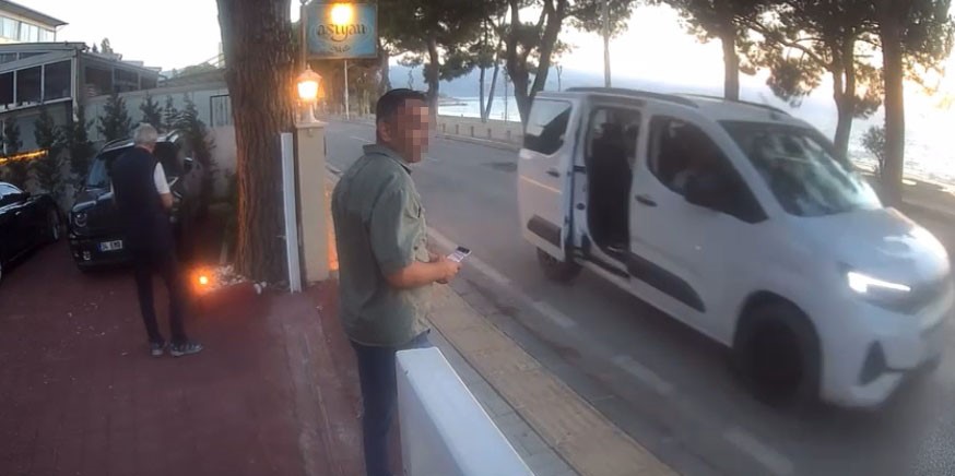 Kefeye silahlı saldırı kamerada