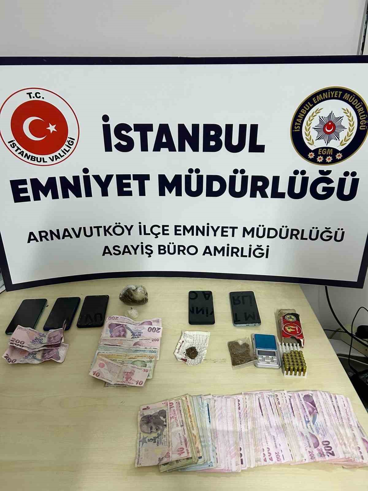 Arnavutköy’de uyuşturucu operasyonunda 4 kişi tutuklandı
