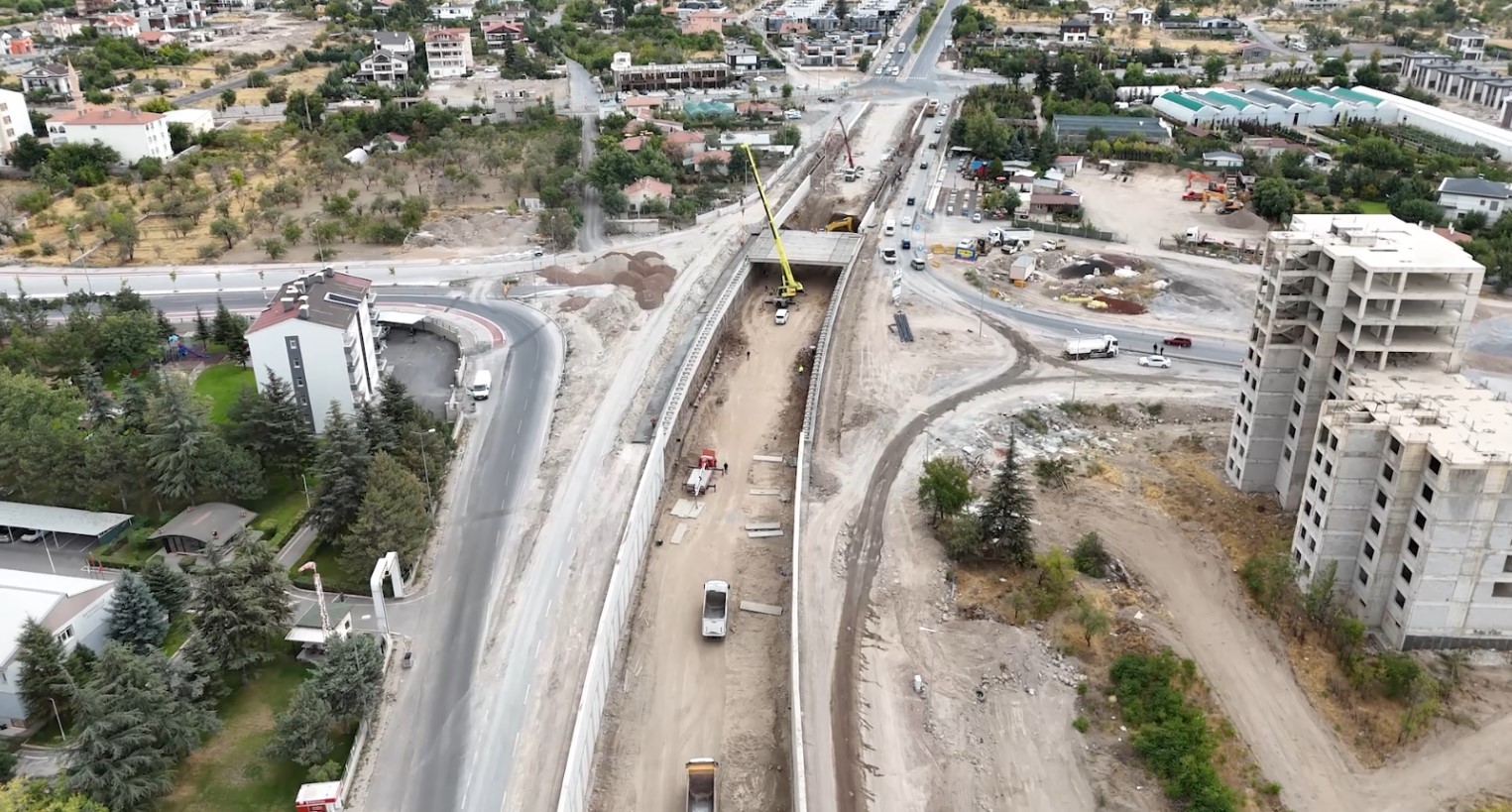 Meteoroloji katlı kavşağı çalışmaları sürüyor
