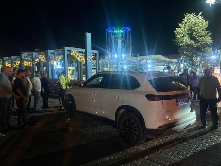 Kula’da otomobil ile bisiklet çarpıştı: 11 yaşındaki çocuk ağır yaralandı