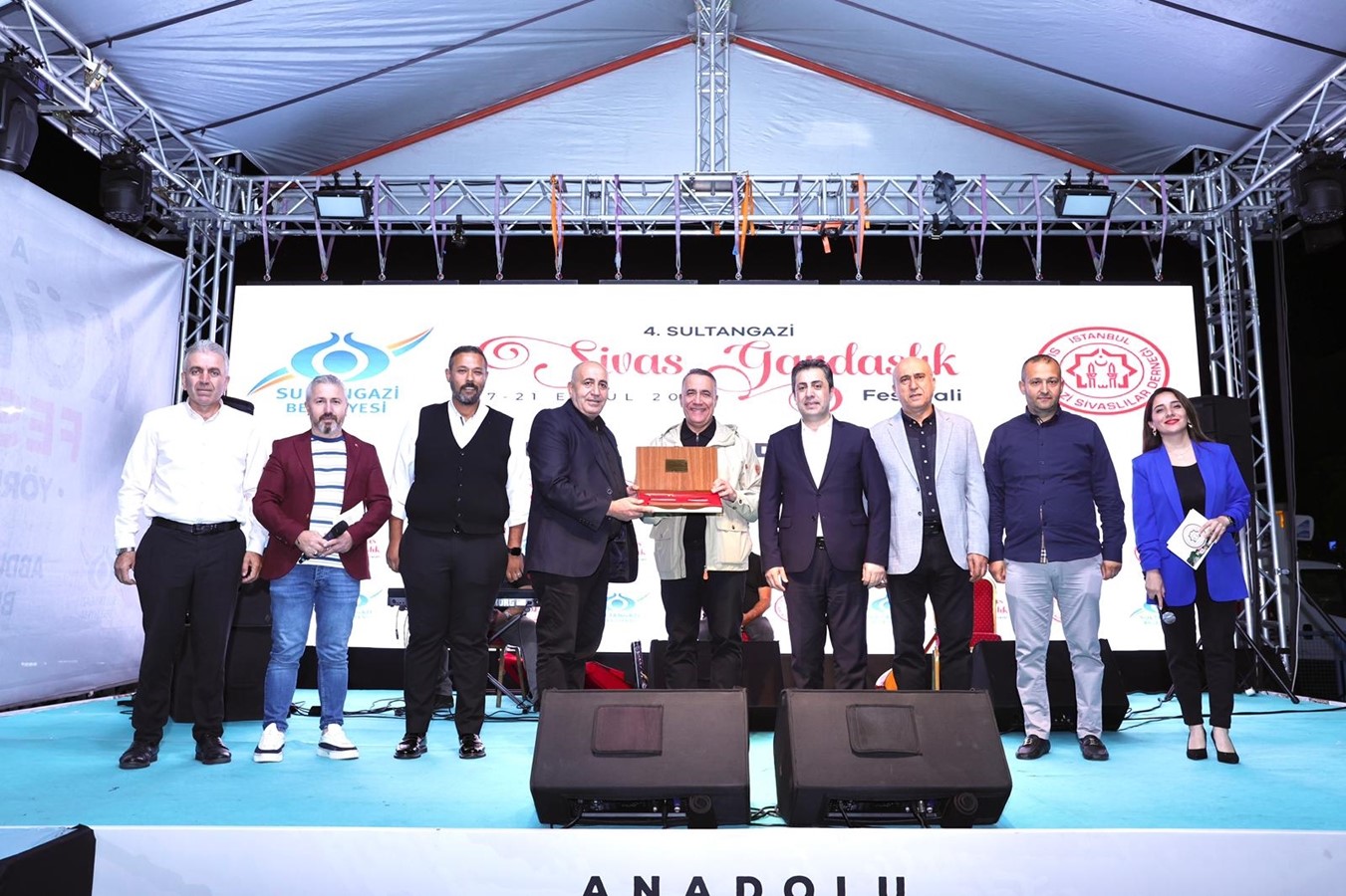 Sultangazi’de Sivas Gardaşlık Festivali renkli görüntülere sahne oldu