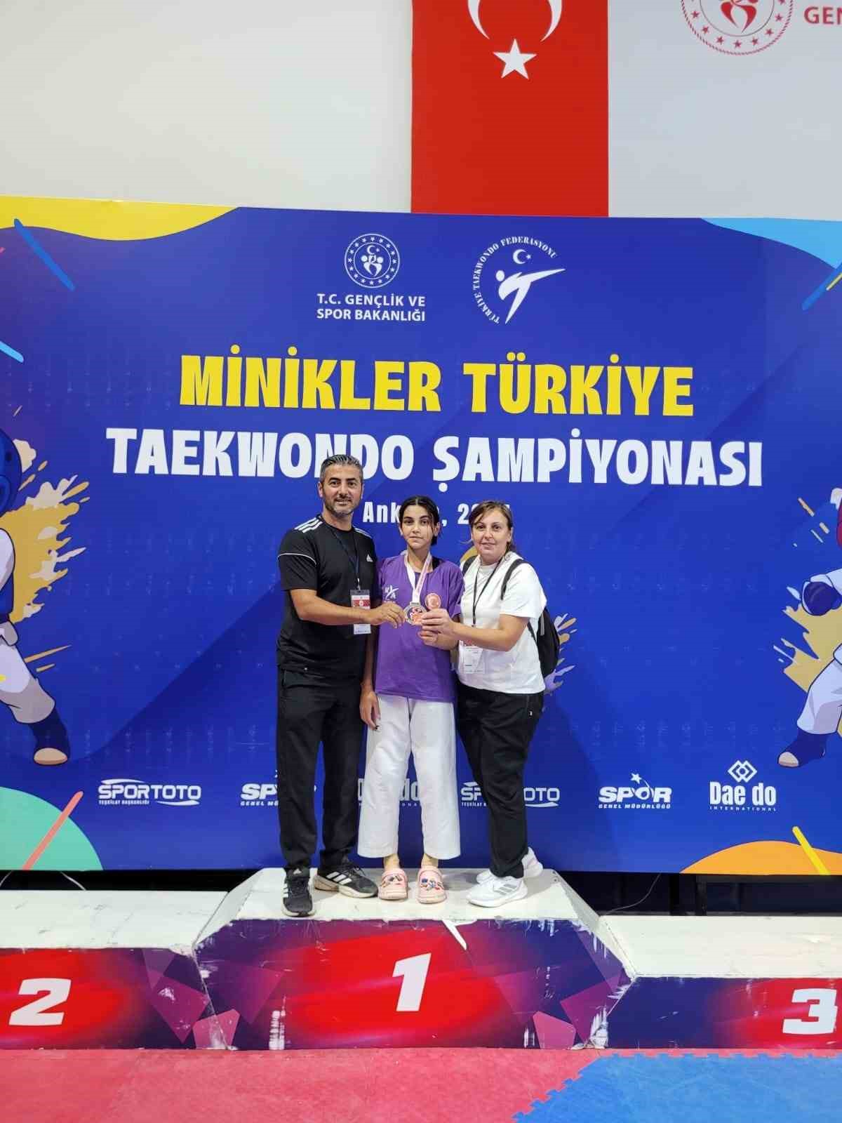 İkinci kez Türkiye Şampiyonu oldu