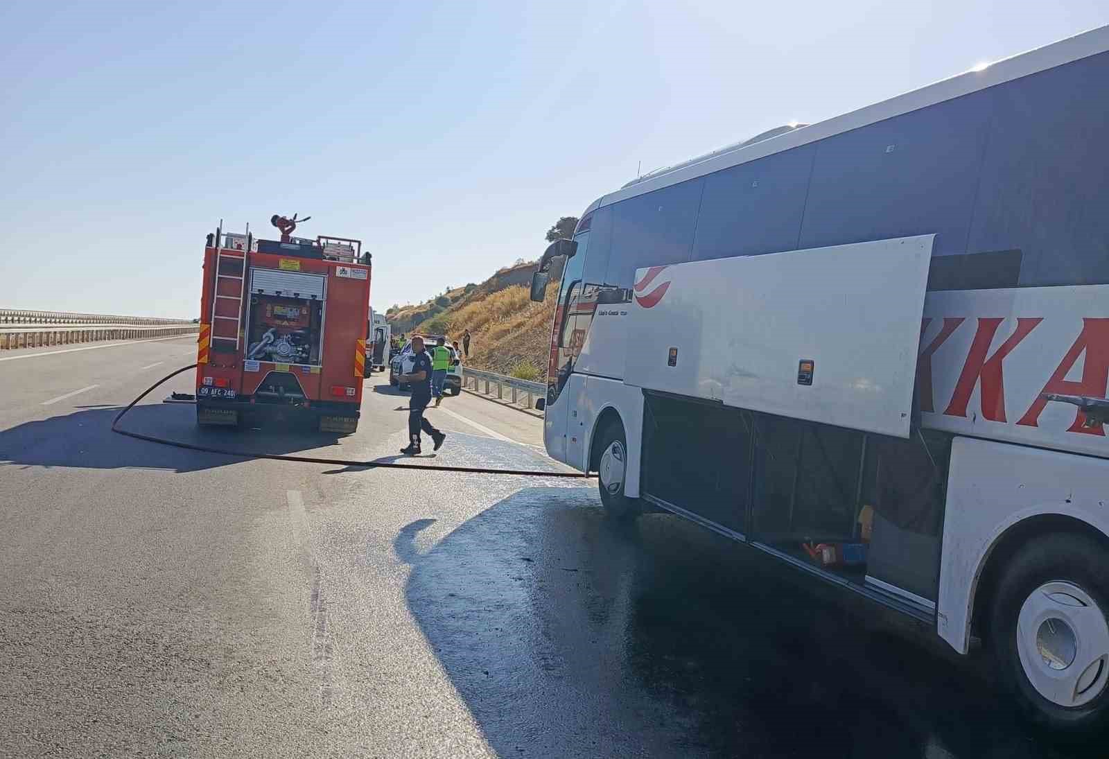 Aydın’da yolcu otobüsü alevlere teslim oldu