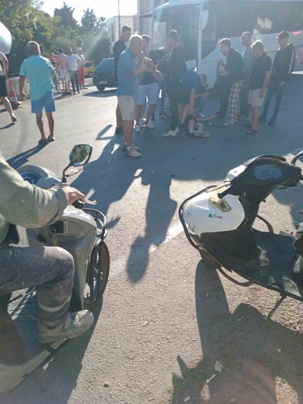 Bodrum’da scooter ile motosiklet çarpıştı: 3 yaralı