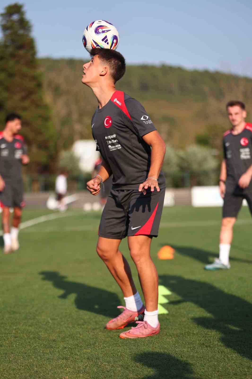 Milliler, Gürcistan maçı hazırlıklarını sürdürdü