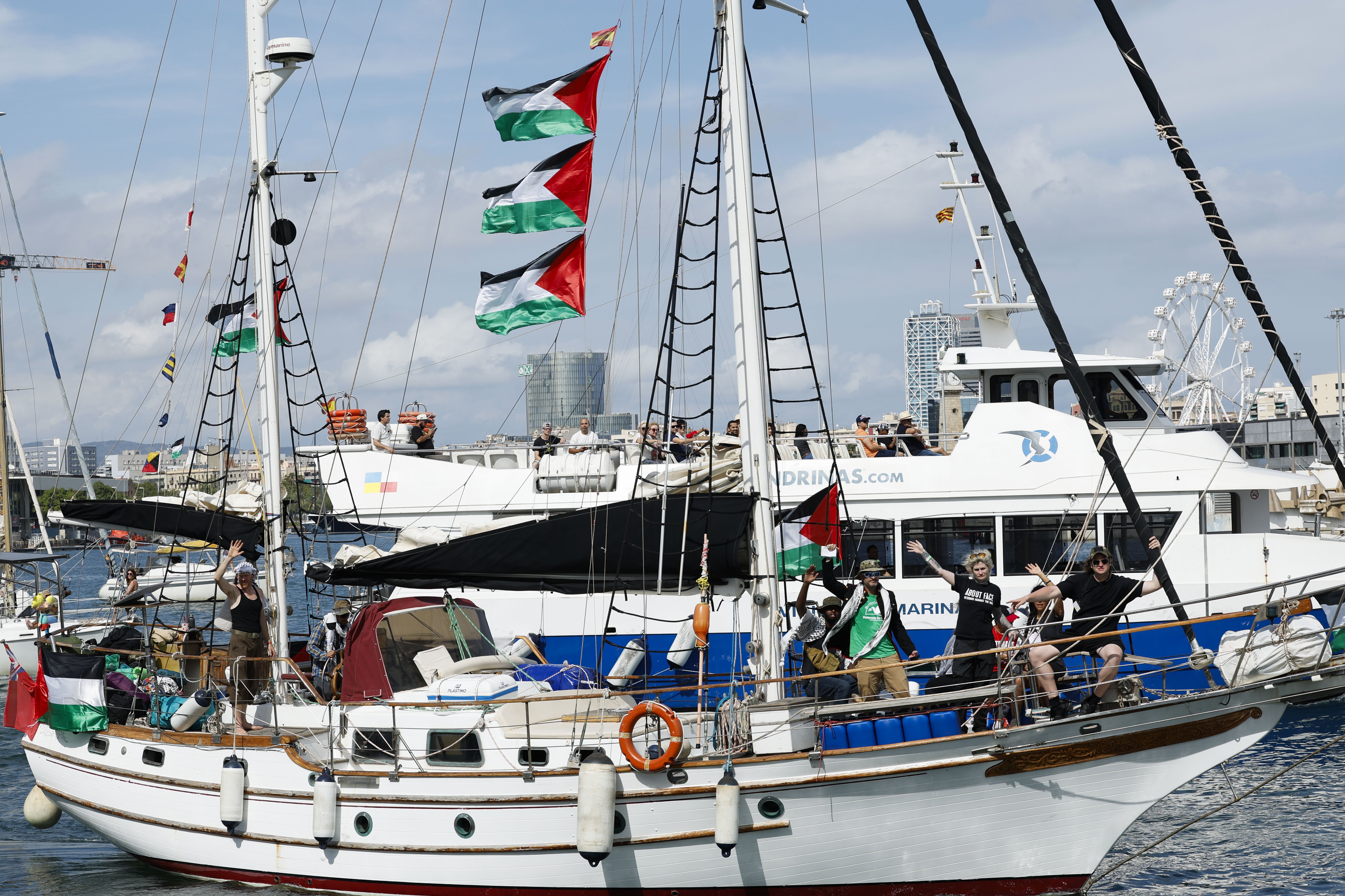 Sumud Filosu'na bağlı gemiler Gazze'ye insani yardım ulaştırmak için İspanya'dan yola çıktı