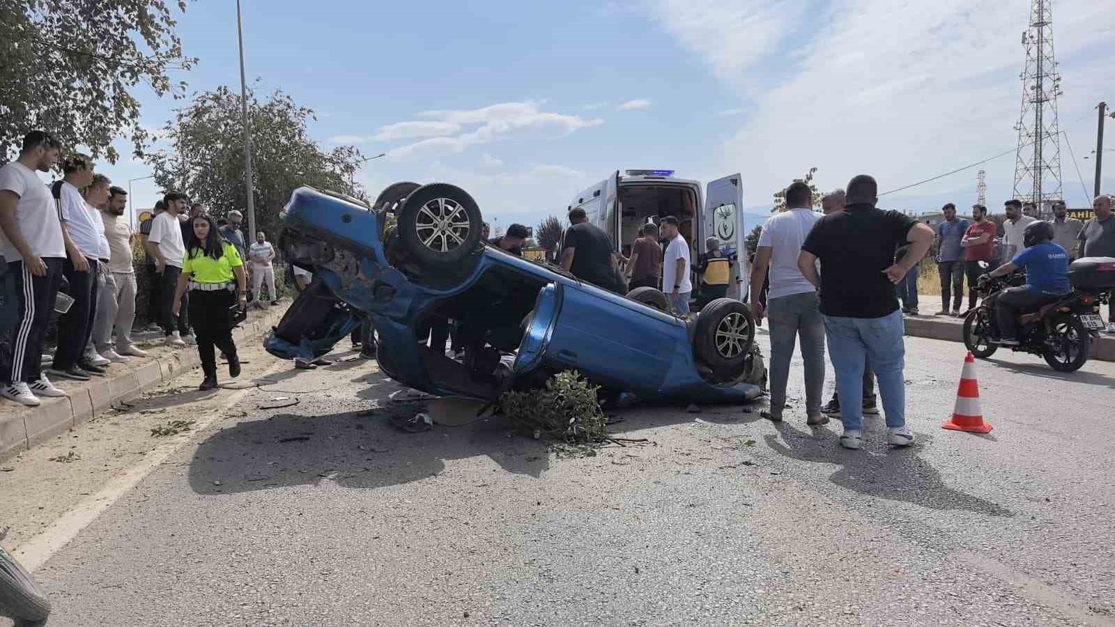 Takla atarak karşı yöne geçti: 2 yaralı