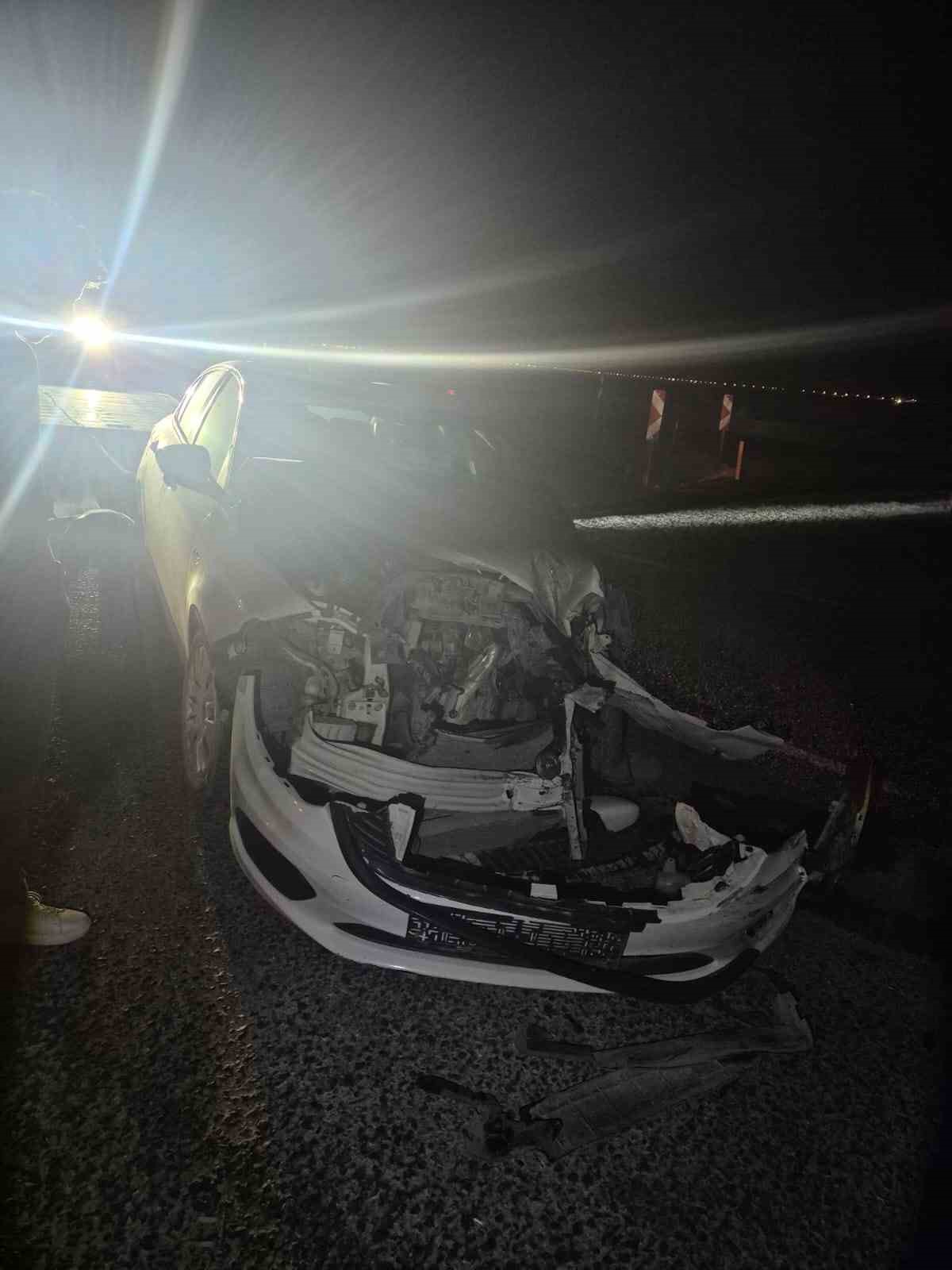 Konya’da midibüs ile otomobil çarpıştı: 1 yaralı