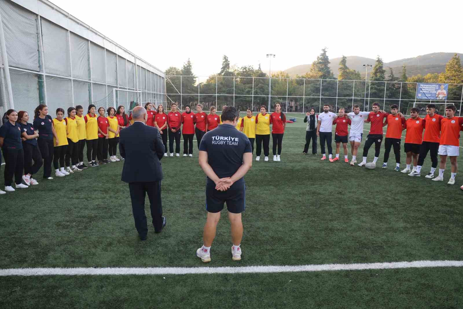 Başkan Söğüt geleceğin en büyük umut kaynağı sporcularla bir arada