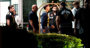 Fenerbahçe’nin yeni teknik direktörü Domenico Tedesco, İstanbul’a geldi