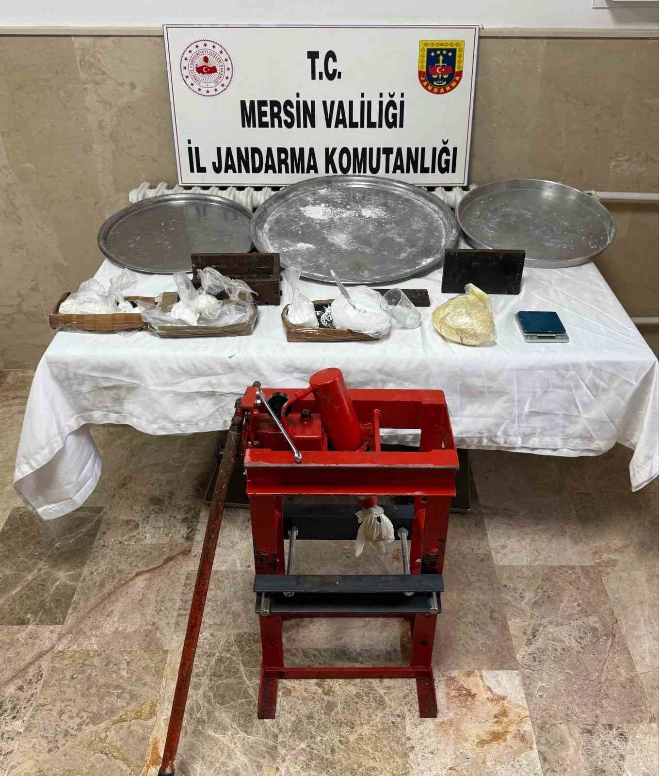 Mersin’de zehir tacirlerine darbe