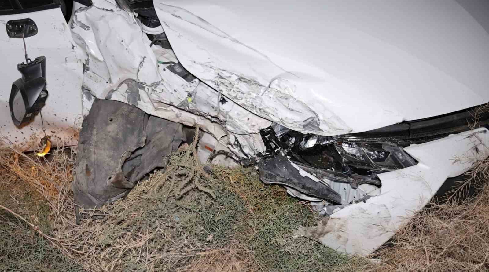Aksaray’da otomobil, hafif ticari araca çarptı: 4 yaralı
