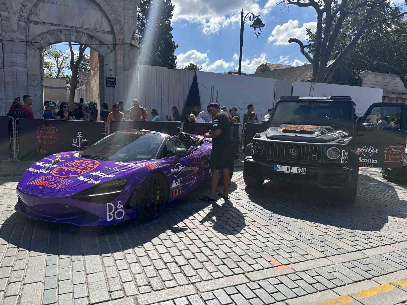 Sultanahmet Meydanı’nda ’Gumball 3000 Rallisi’ sergisi