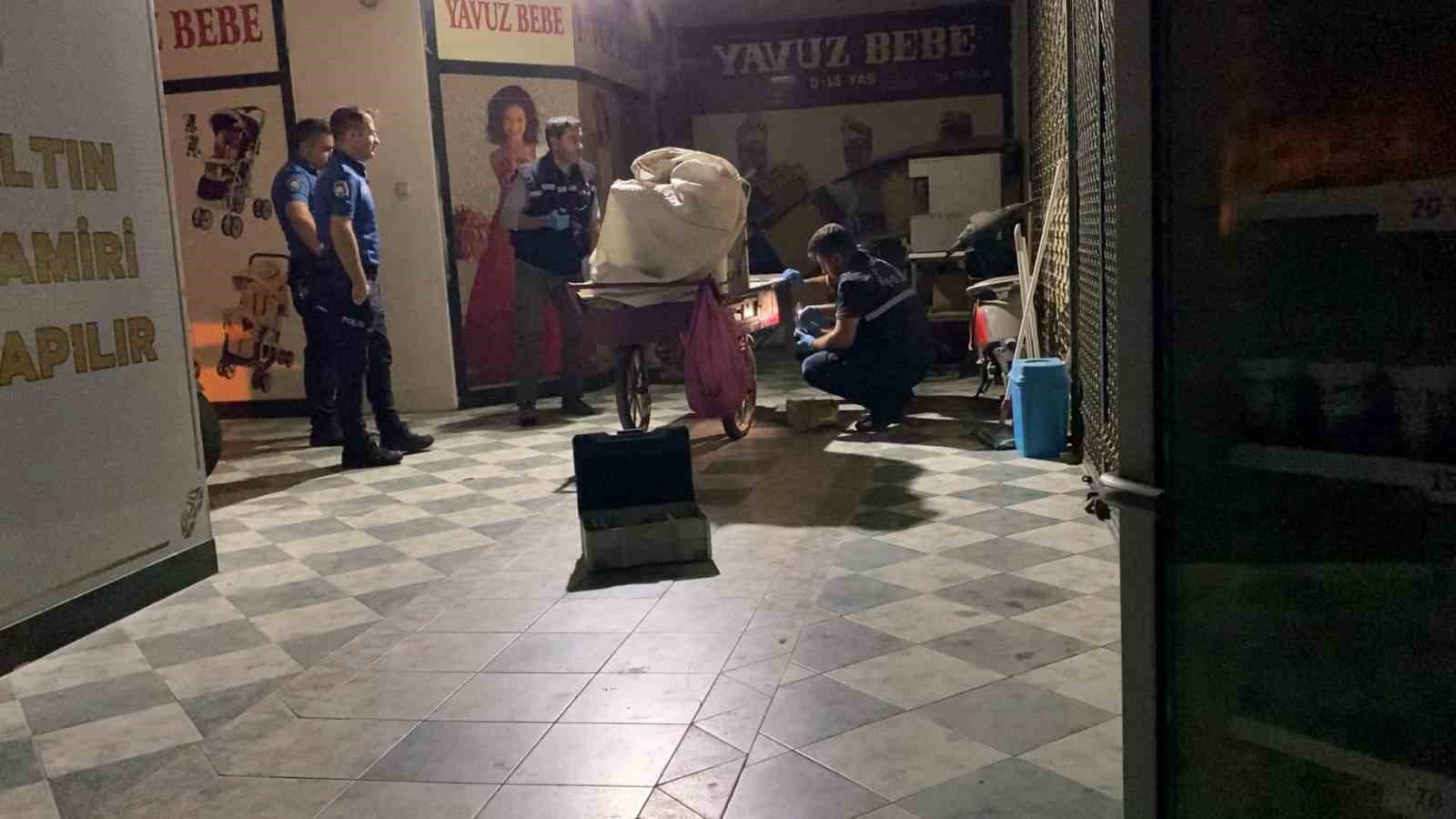 Engelli satıcının zararını, Başkan Taban karşıladı