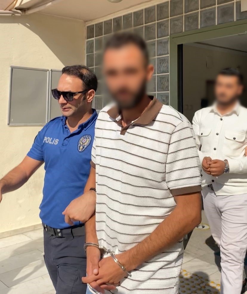 Adliye önünde taşkınlık yapan 3 kişi tutuklandı