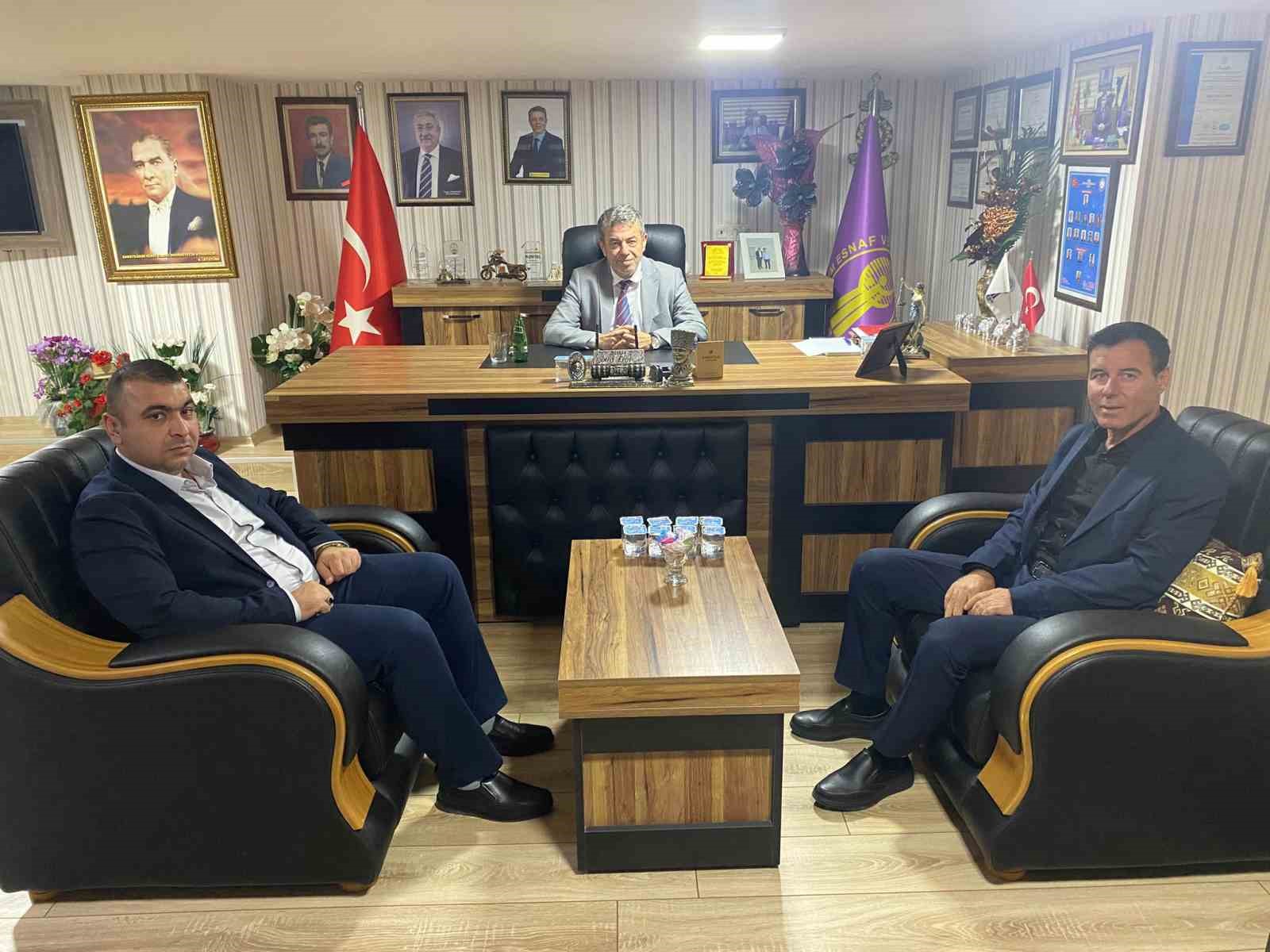 Başkan Künkcü’den, Didim’de yılın ahisine plaket