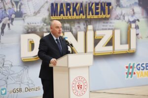Vali Coşkun; "Akademik başarılar kadar spor da önemli"