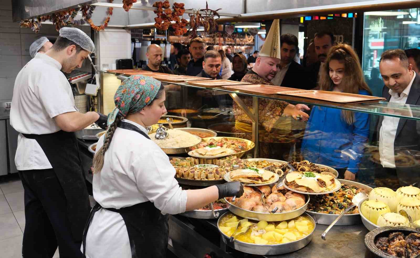 Gastro İnegöl’de Osmanlı Mutfağı rüzgarları esti