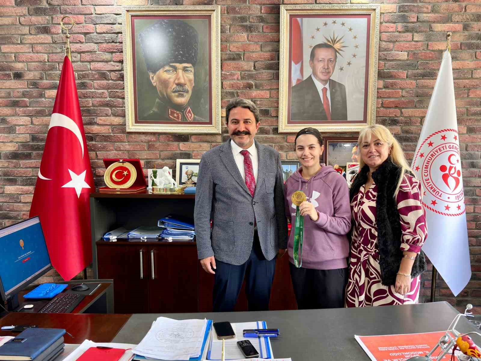 Avrupa Şampiyonu Ertunç, İl Müdürü Kalın ile bir araya geldi