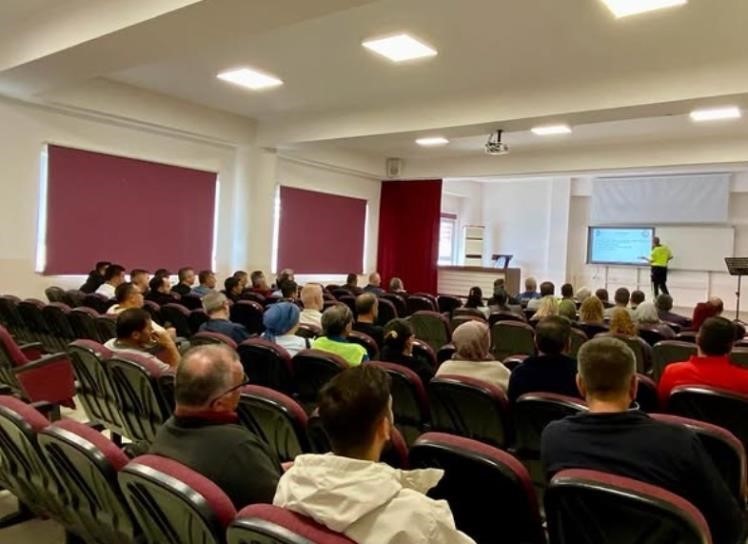 Bilecik’te servis şoförlerine öğrenci güvenliği eğitimi
